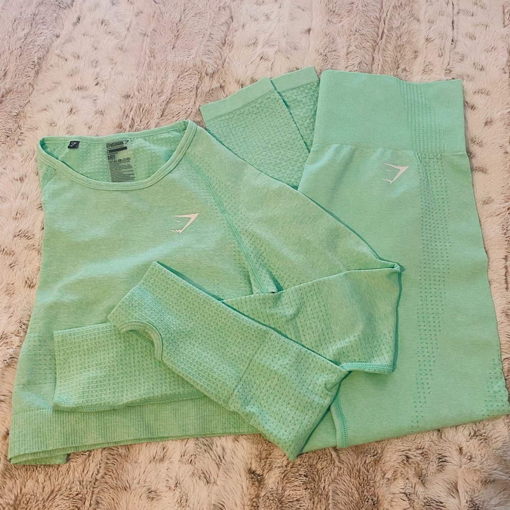 Gymshark Seamless Crop Top + Leggings Set | Size M